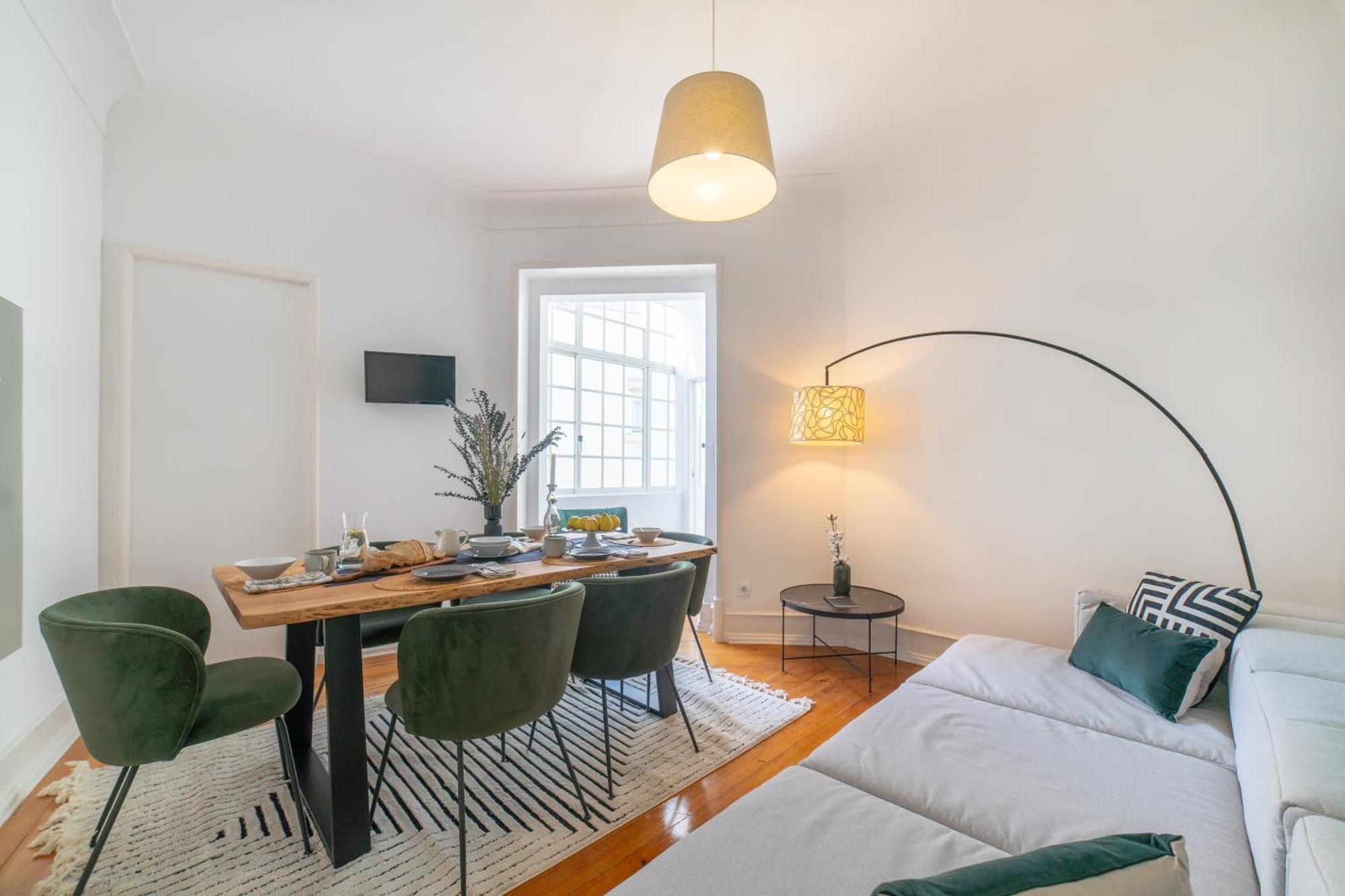 Apartamento Desterro 4 - Historical Four-bedroom *